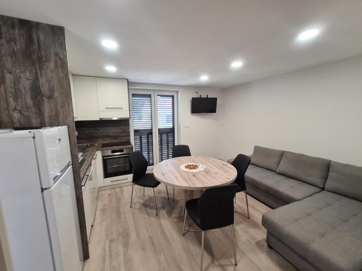 Portoroz Apartments Екстер'єр фото